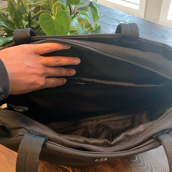 Rare Lululemon Go Getter Tote 15L!! - Picture 8 of 9